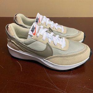 Nike Beige Waffle Debut
